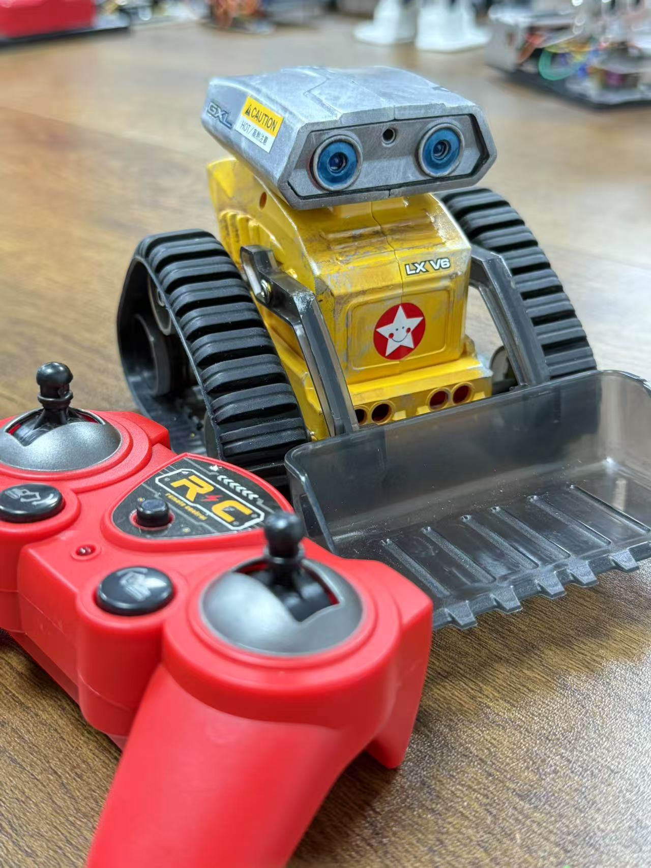 Little remote-controlled robot